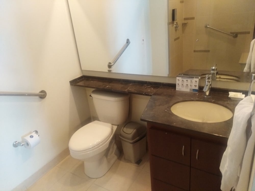 Estelar Medellin Apartaments 44/49