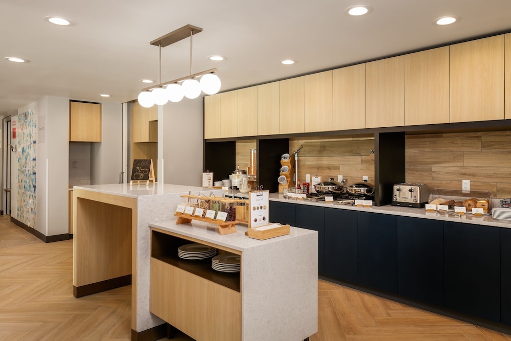 TownePlace Suites by Marriott Denver North Thornton 34/39