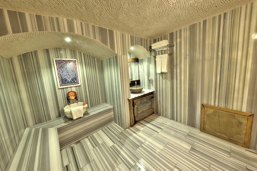 Divan Cave House 37/76