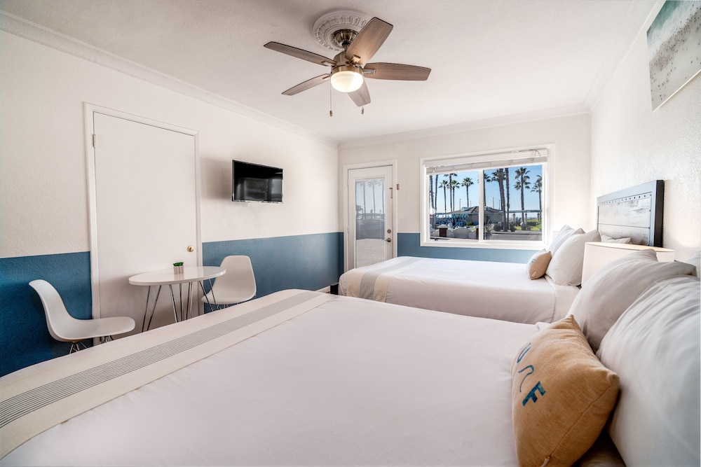Sand Castle Inn 27/71