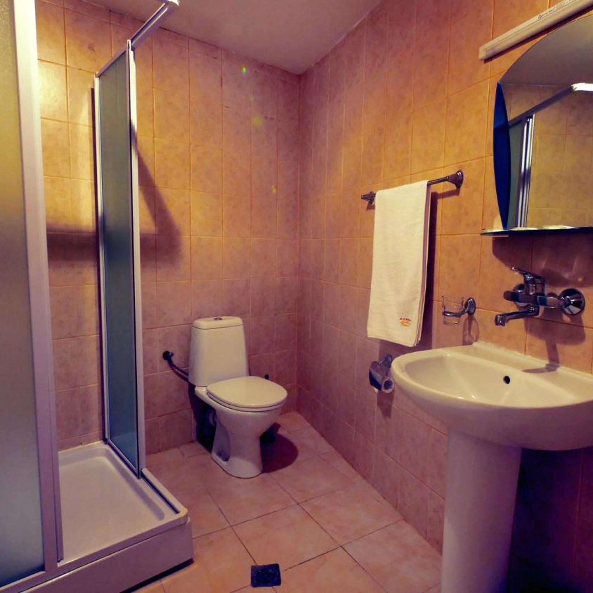 غرفة ثلاثية، Hotel Alabin Central 5/5