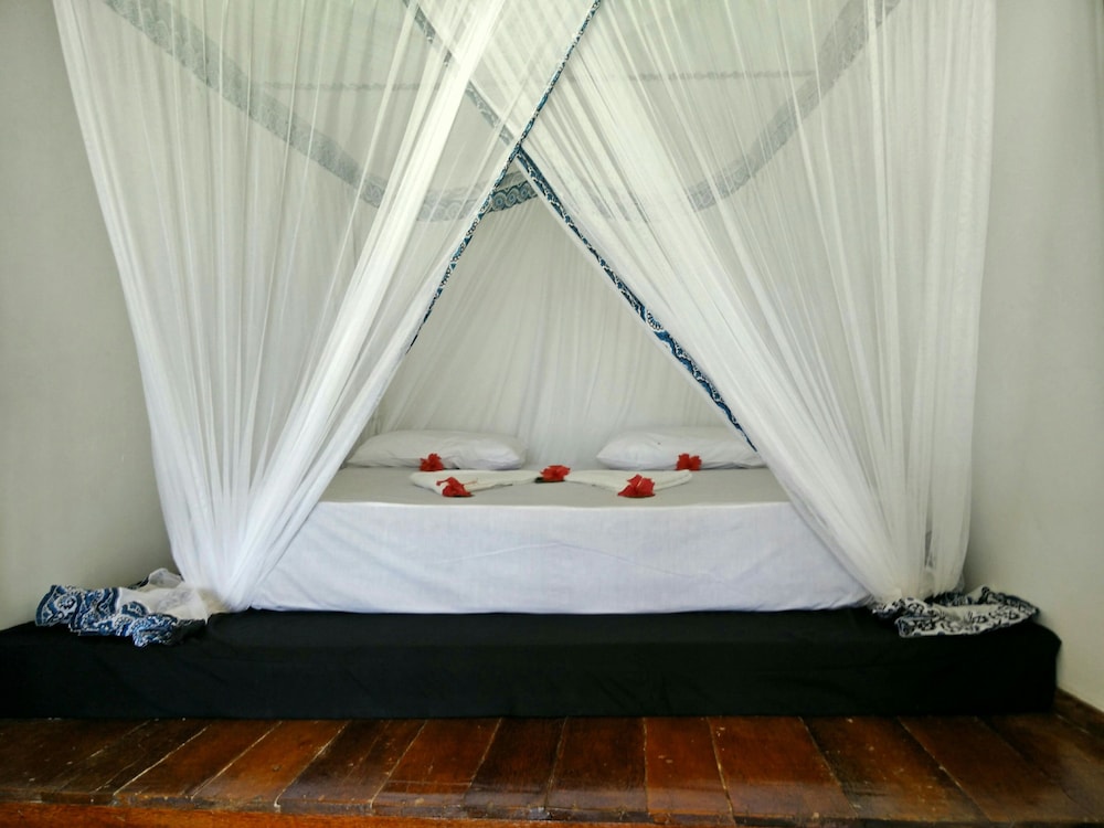 Sea View Lodge Boutique Hotel 76/76