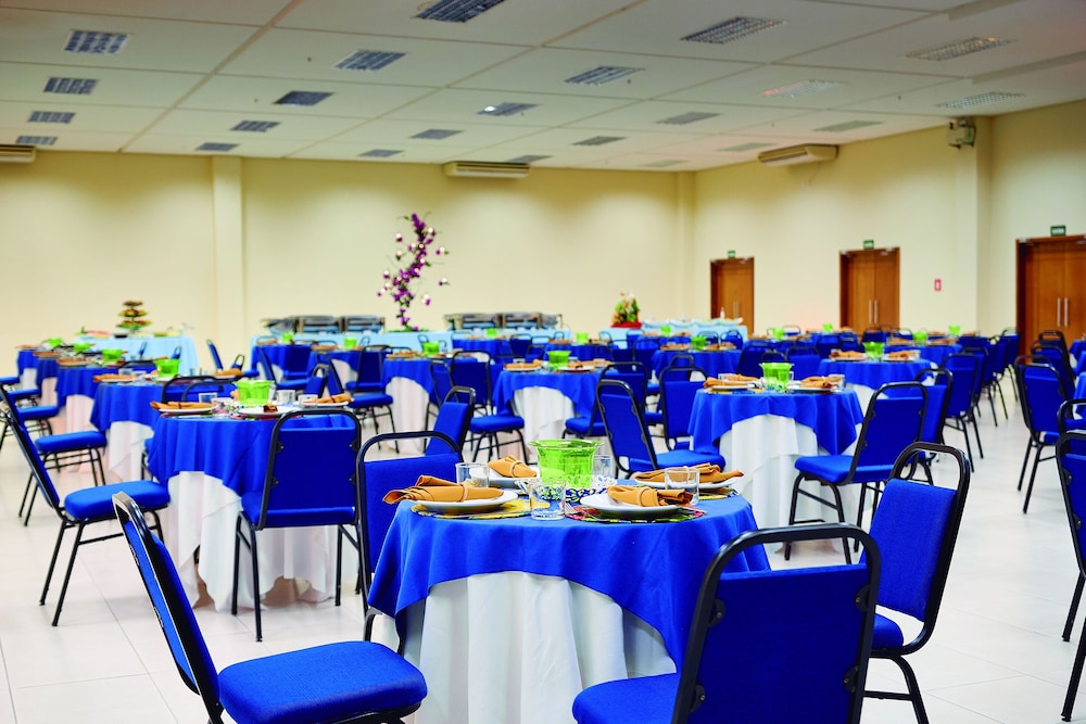 Golden Dolphin Grand Hotel 36/51