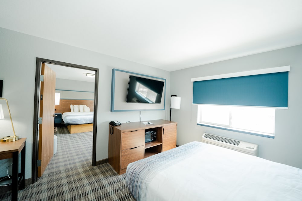 AmericInn by Wyndham Tomahawk 10/50