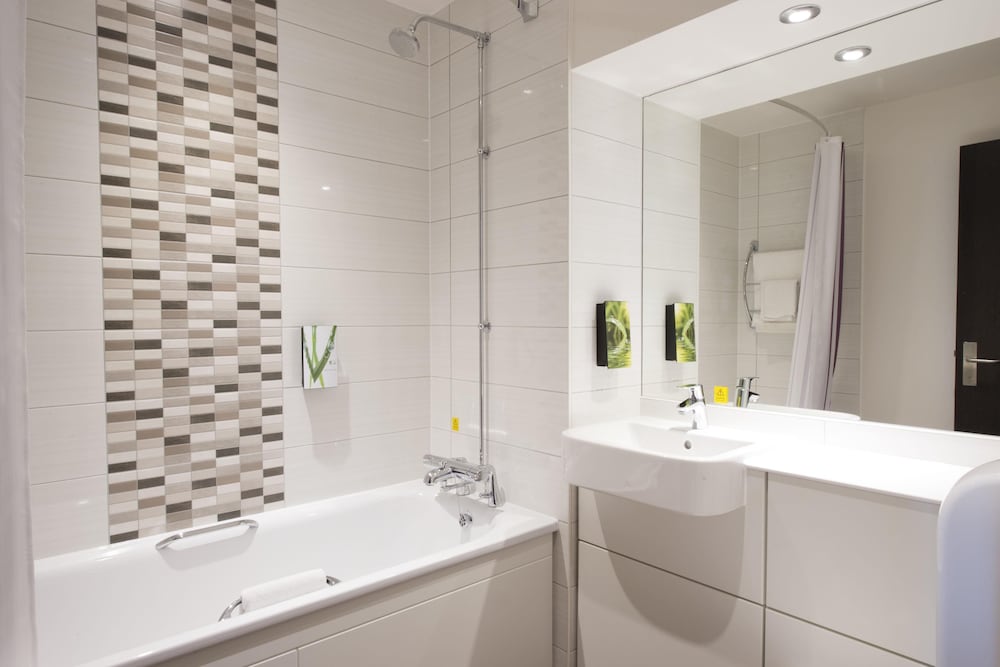 Premier Inn Bedford Town Centre (Riverside) 36/36