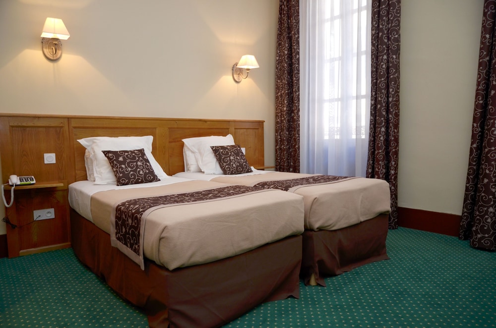 Hotel Heliot 22/66