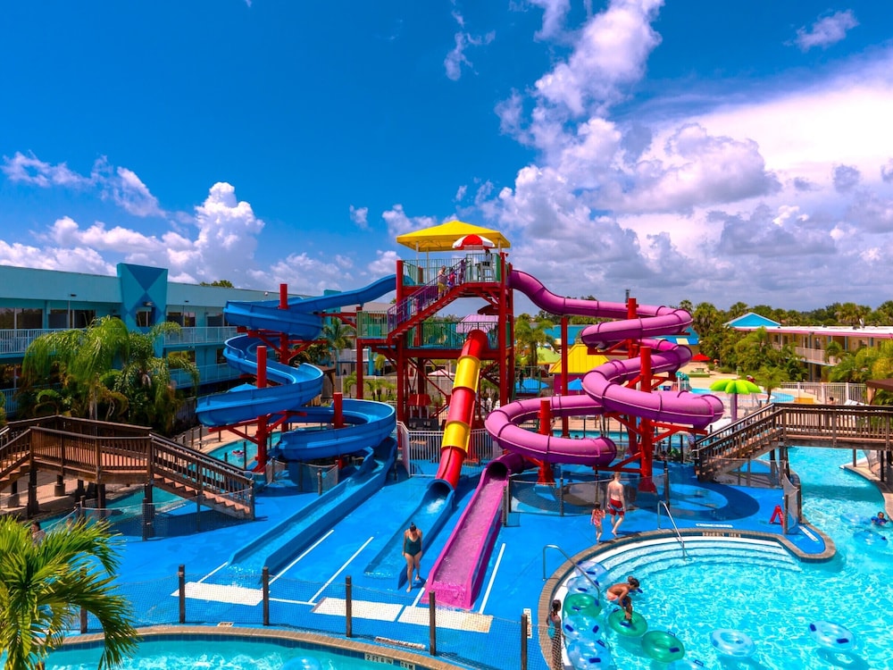 Ramada by Wyndham Hotel & Water Park 59/67