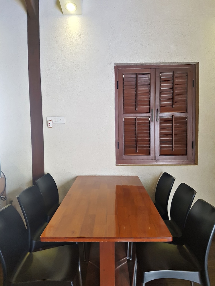 Hotel Kumkum 33/42