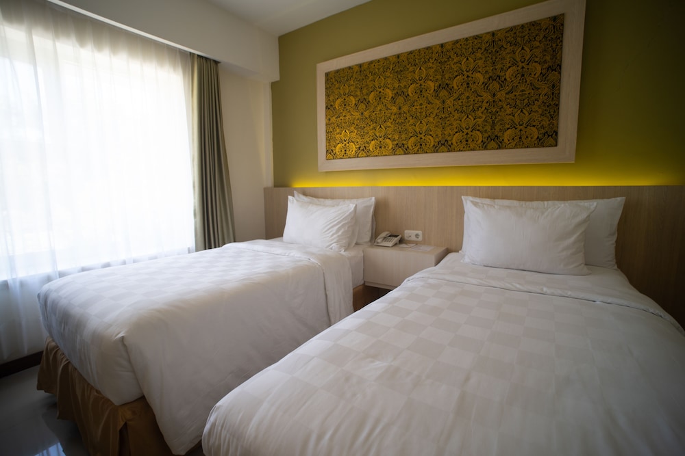 Luminor Hotel Banyuwangi Yos Sudarso 25/70