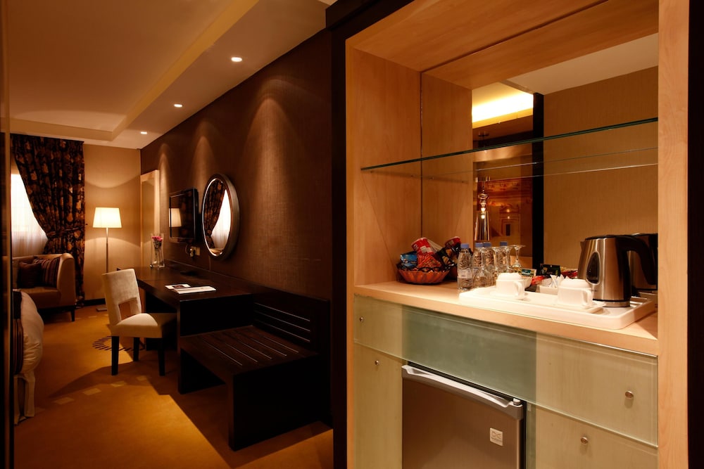 جراند بلازا الرياض(Grand Plaza Hotel - Takhasosi) 25/50
