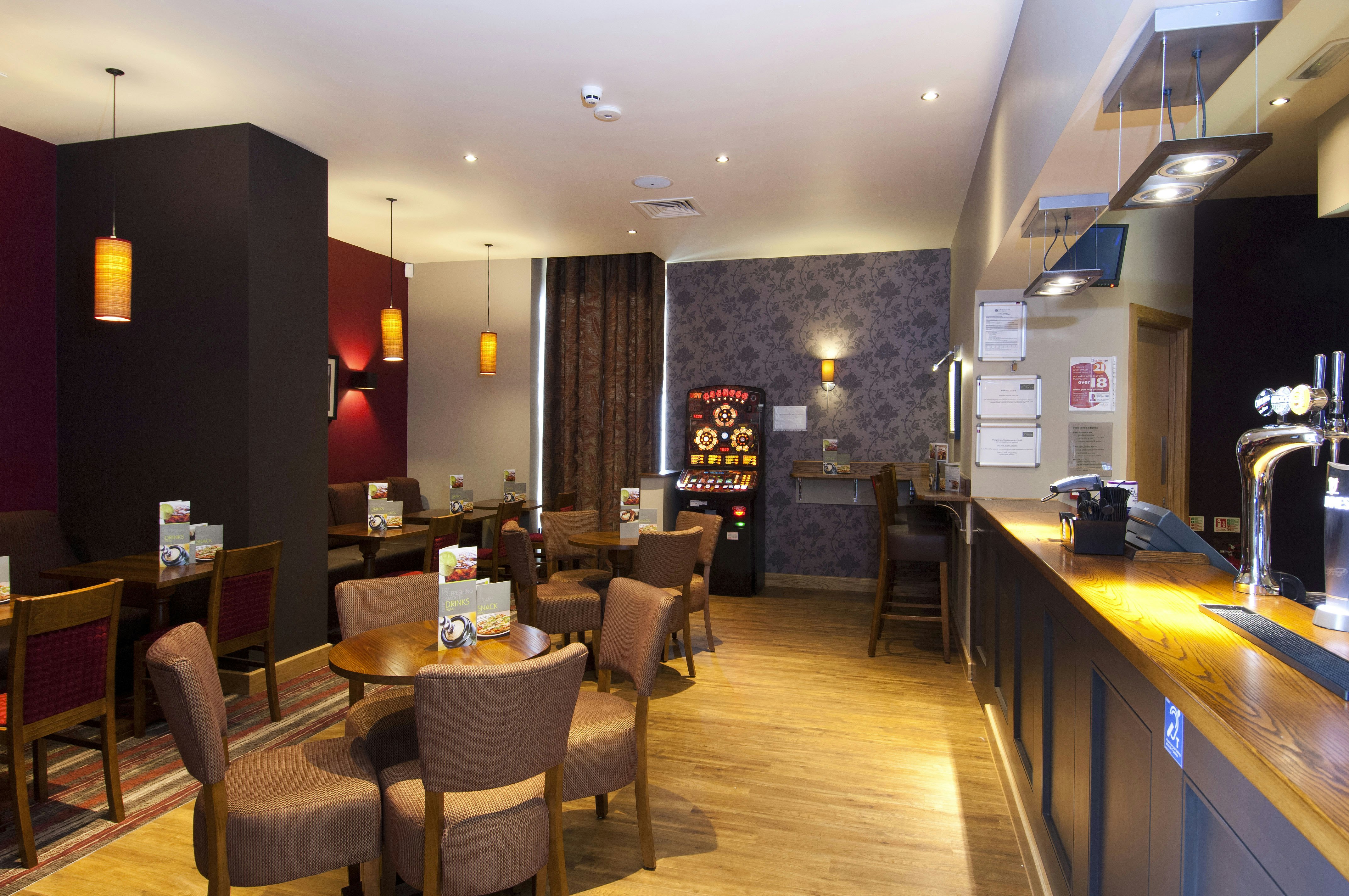 Premier Inn Manchester City Centre Piccadilly 37/51