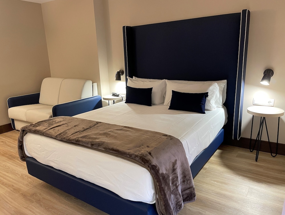 Maria Cristina Hotel 24/72