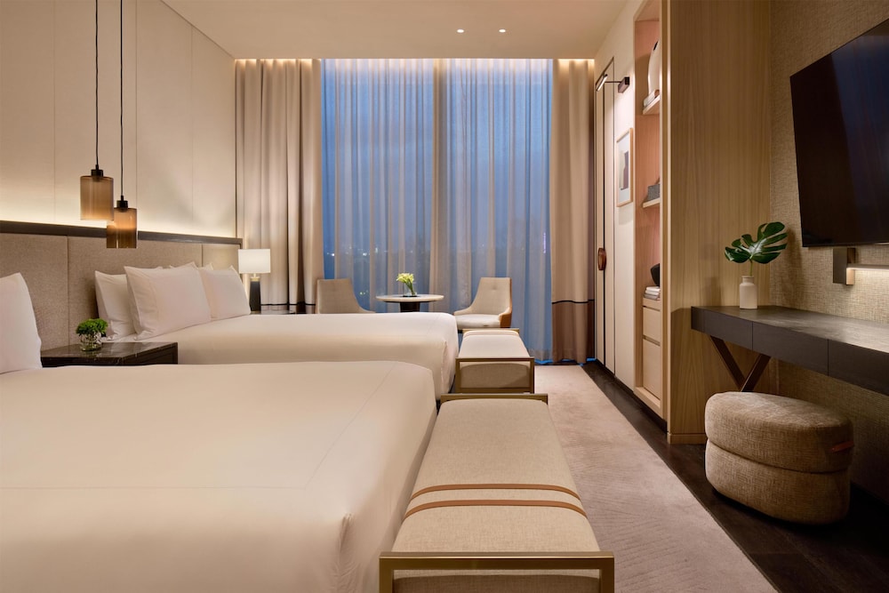 Hyatt Regency Mexico City 24/50