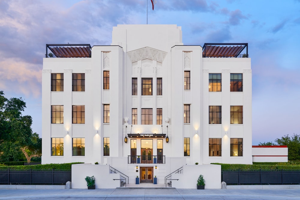 Darling Hotel 1/43