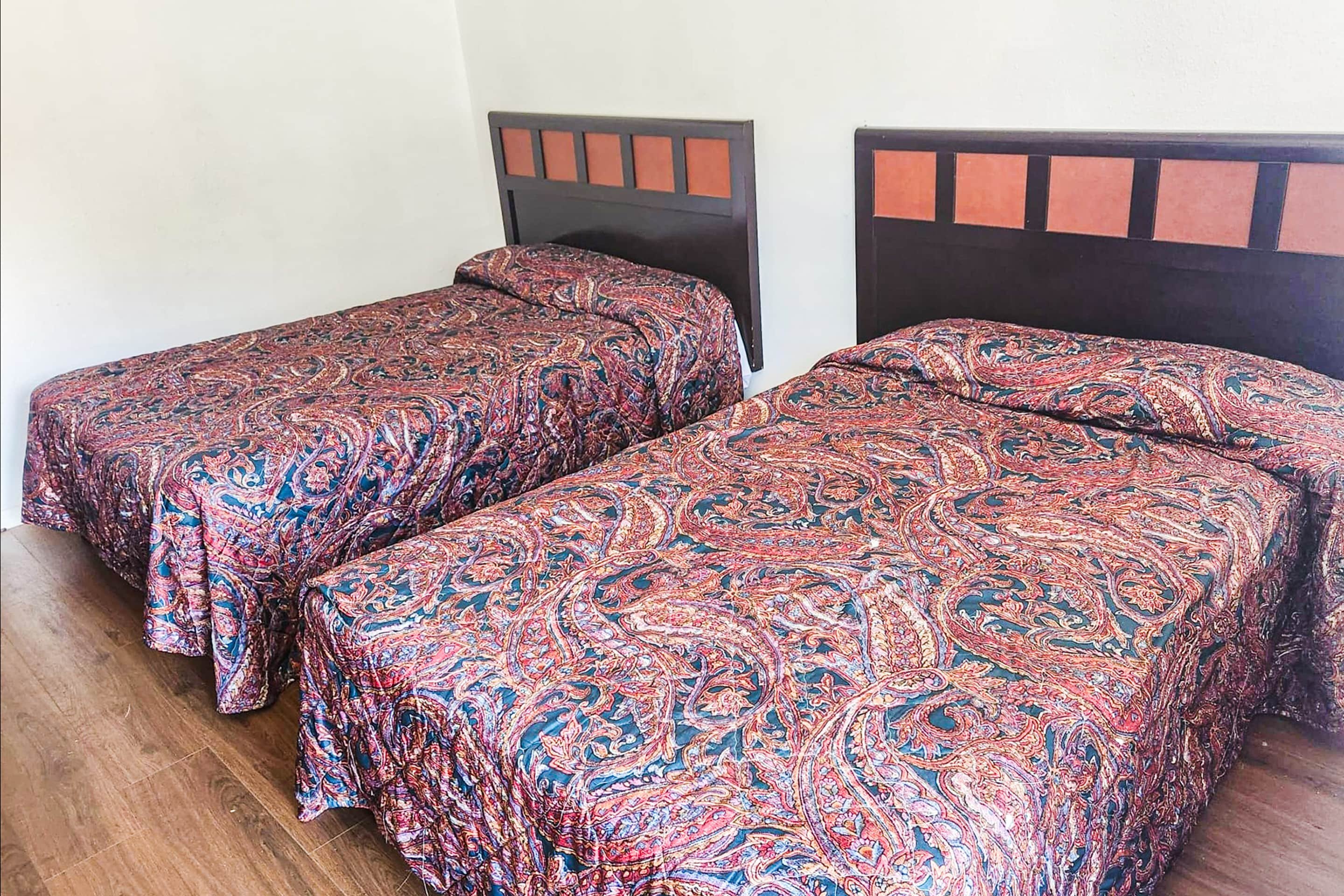 غرفة بسريرين مزدوجين، Budget Inn By OYO Palestine TX Hwy 79 2/3