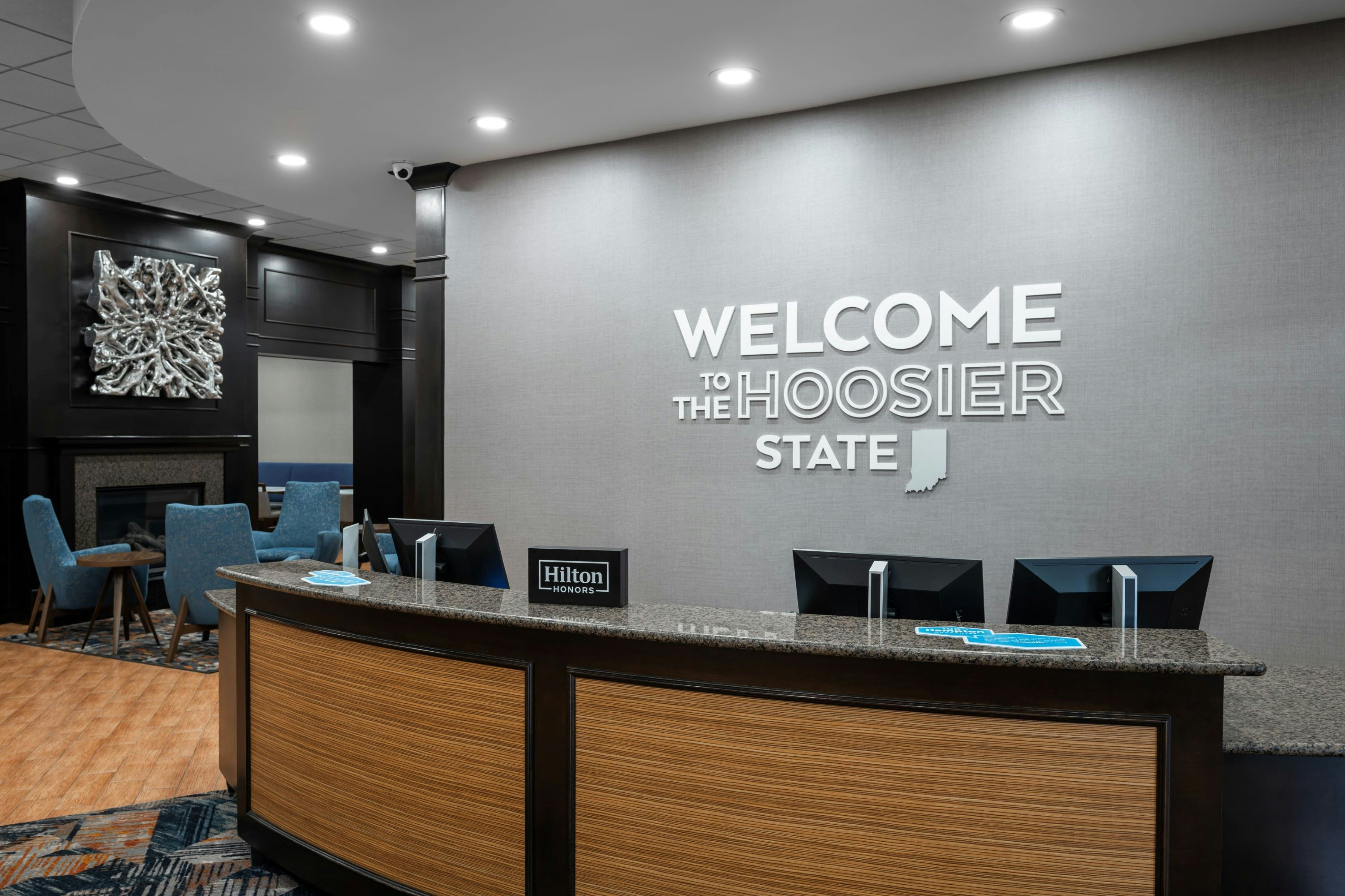 Hampton Inn Evansville Airport 7/70