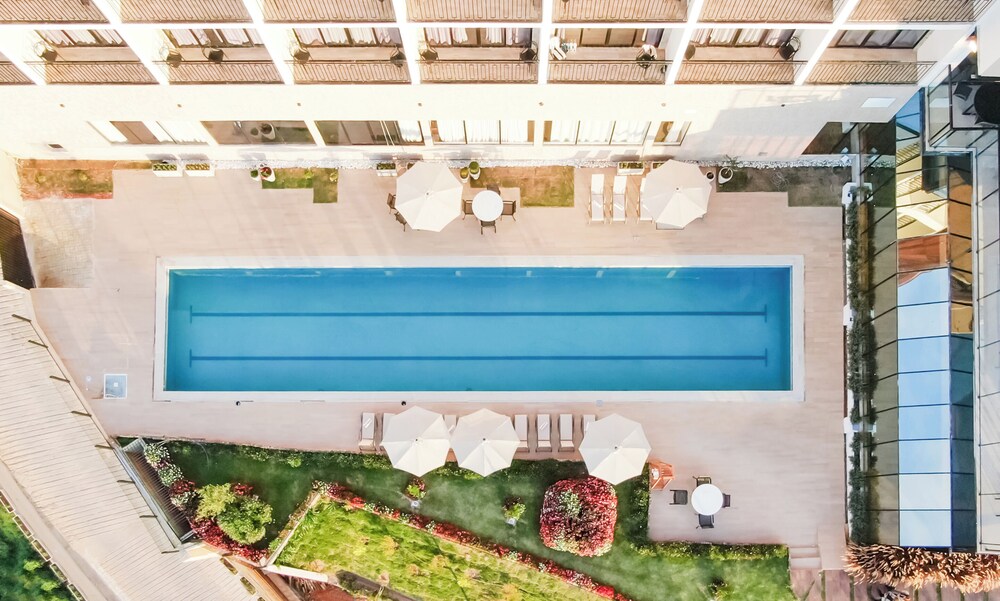 Gran Paradiso Resort 7/85