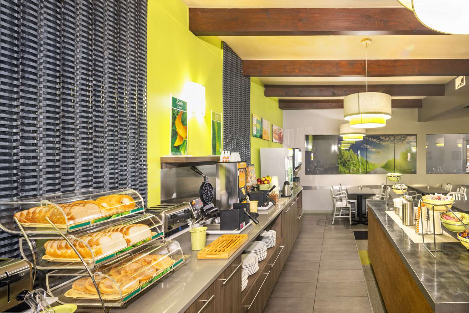 Quality Inn Rouyn-Noranda 35/51