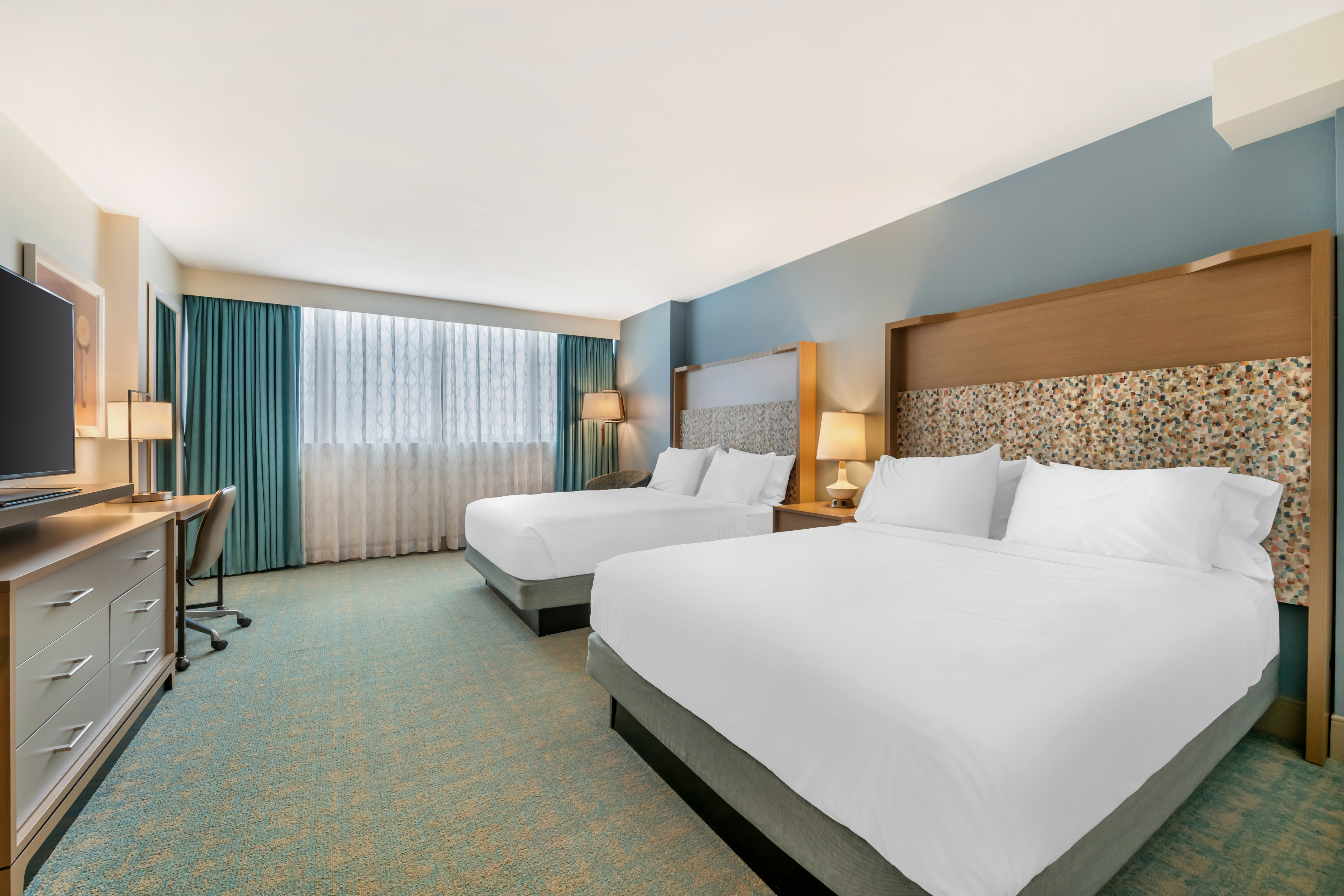 Room, 2 Queen Beds, No Balcony