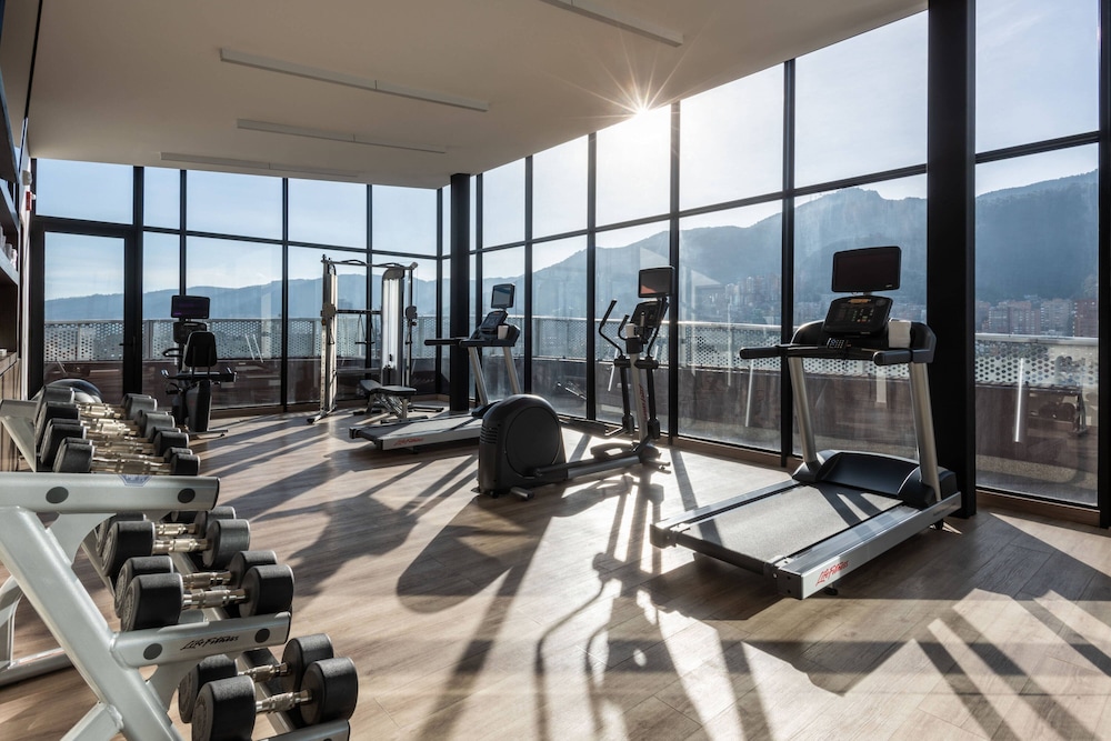 AC Hotel by Marriott Bogota Zona T 35/59