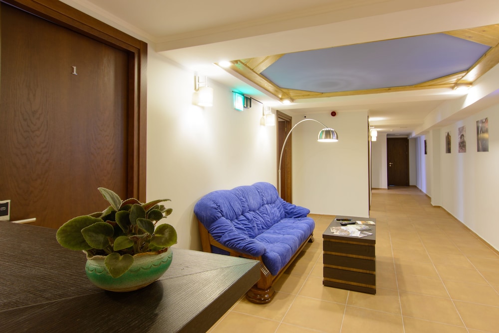 Hotel Reverence 22/35