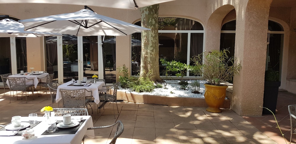 LE MAS DU SOLEIL HOTEL 25/46