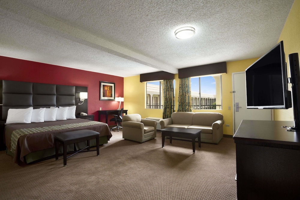 Days Inn By Wyndham Dallas Irving 9/13