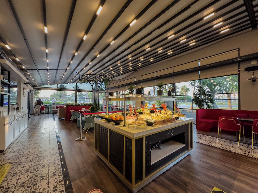Leaf Port Boutique Hotel 36/50