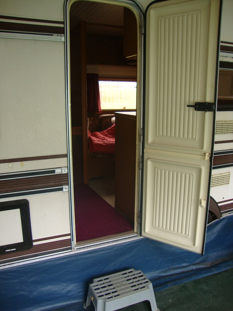 Camping Pitsoni 17/50