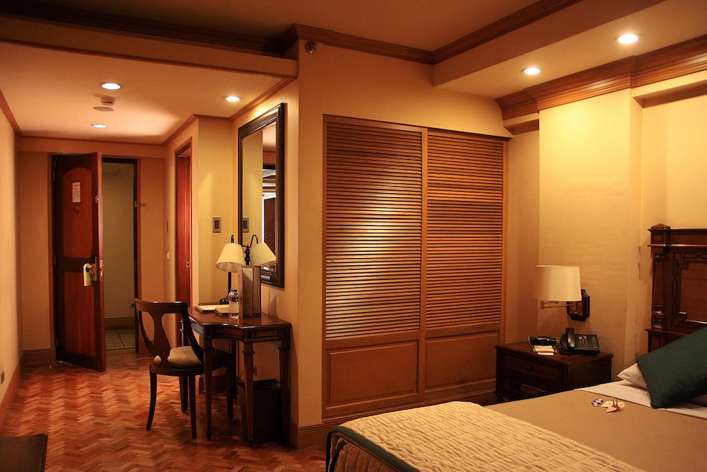 Herald Suites 24/50