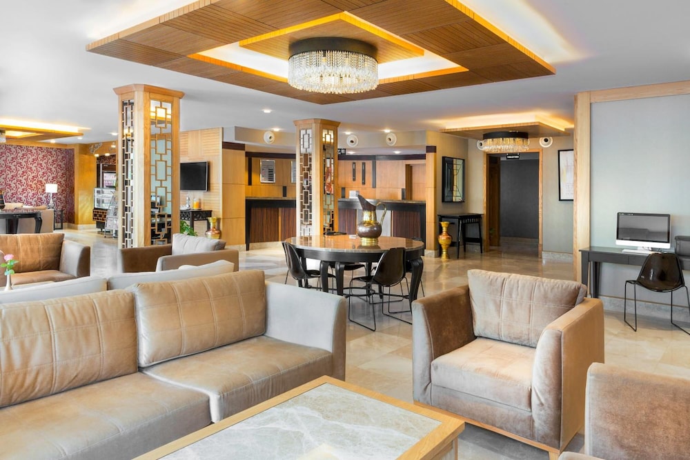 Plus Hotel Setif 24/42