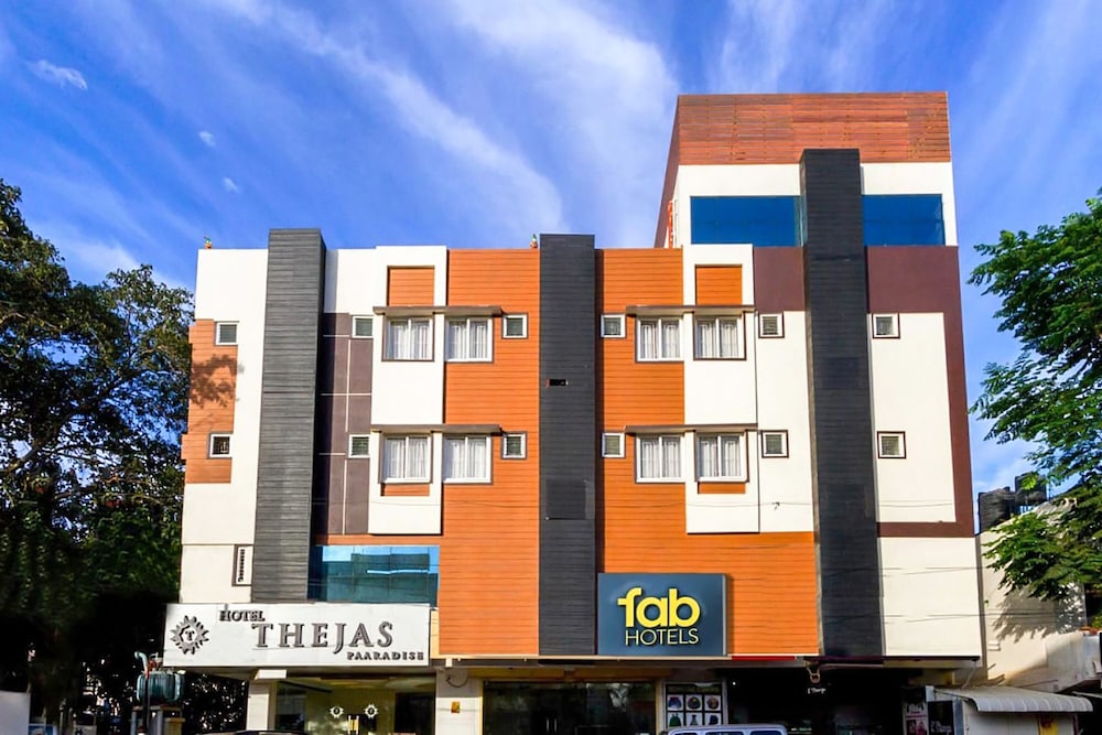Fabhotel Thejas Paaradise 3/22