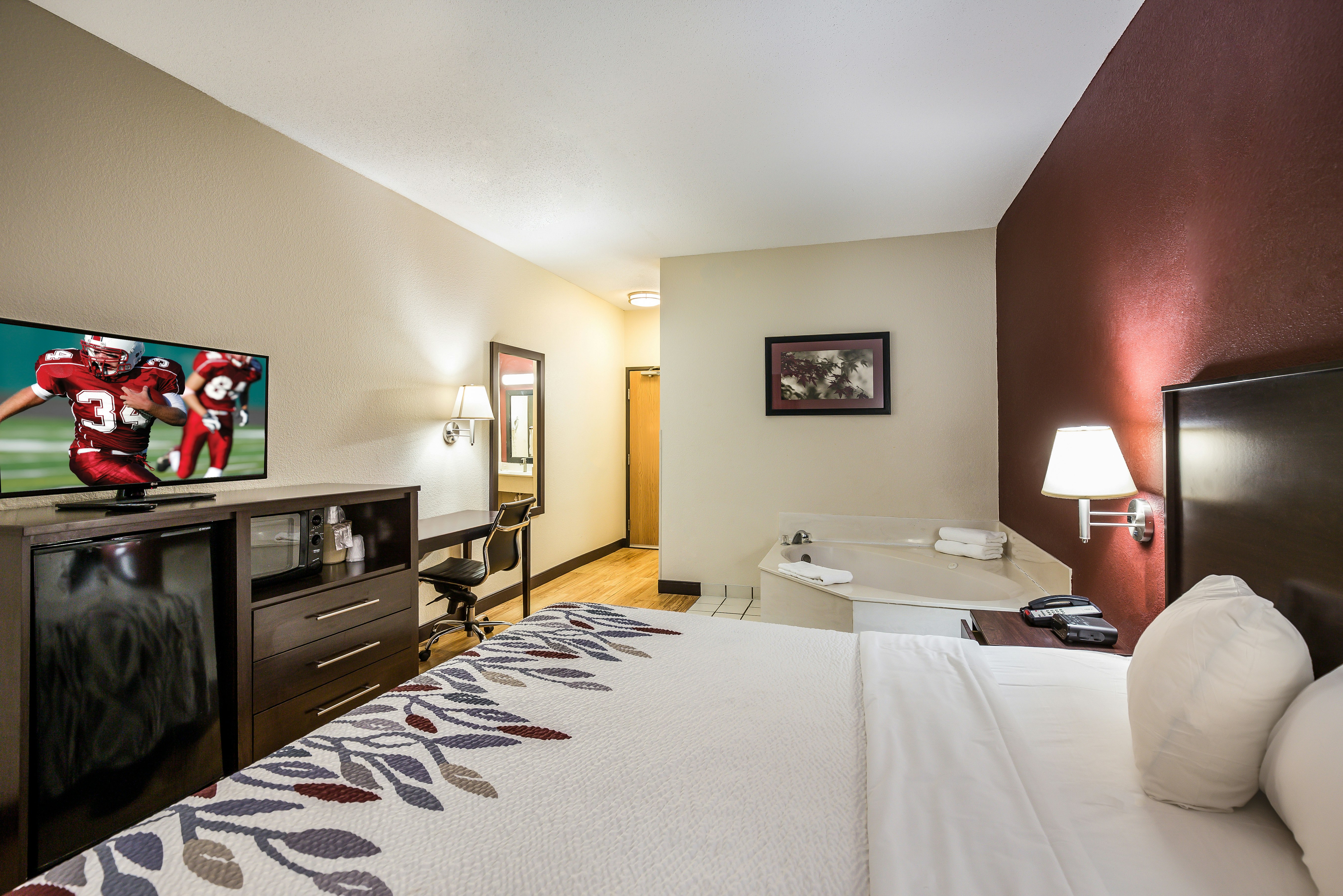 Red Roof Inn St Louis - Troy, IL 14/47