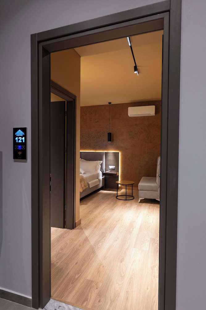 Hotel Piramida 7/50