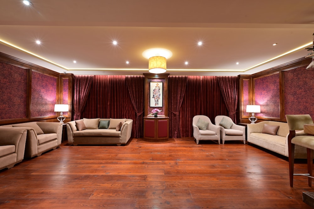 Clarens Hotel 37/53