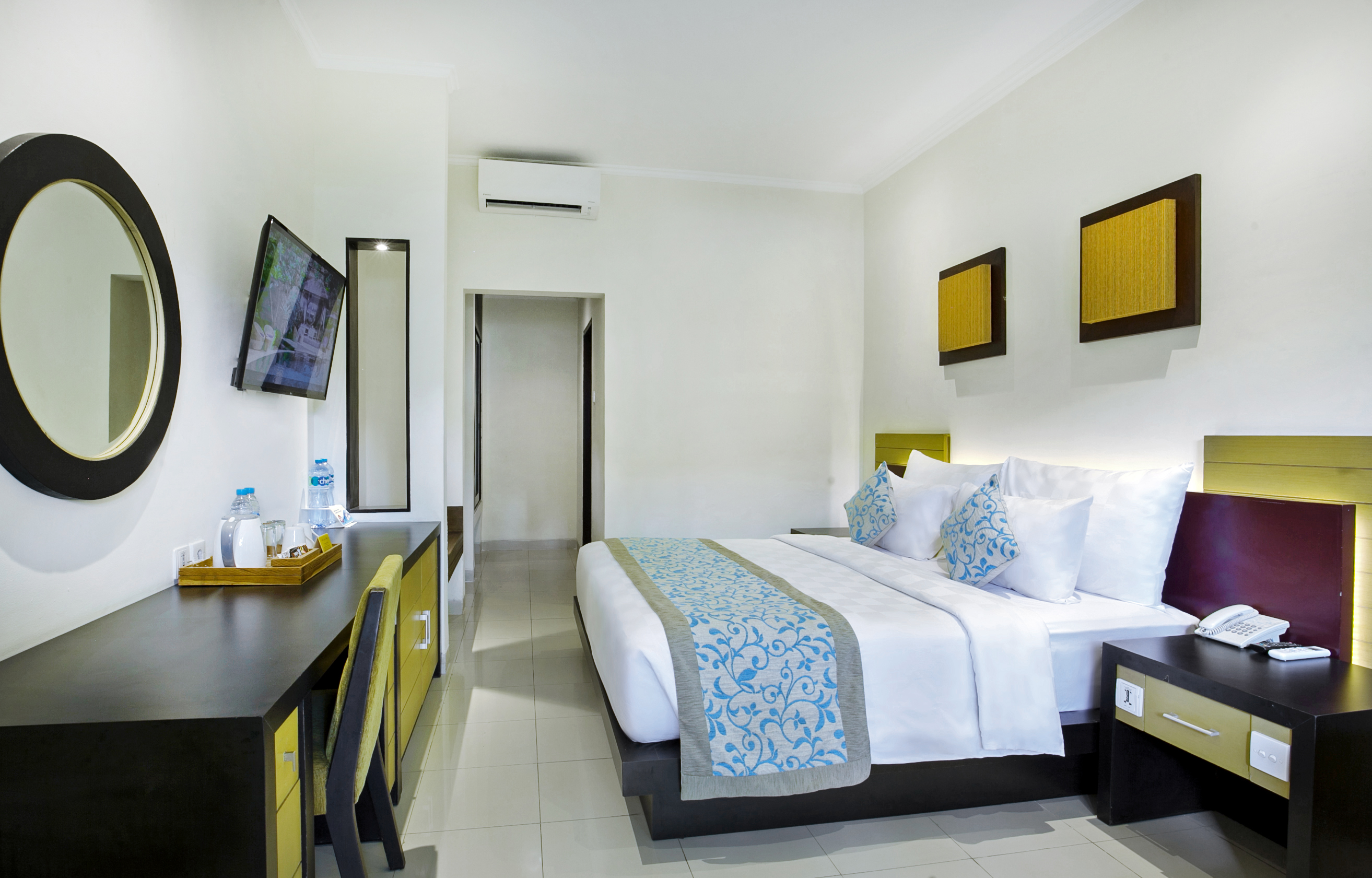 Deluxe, Double or Twin Bed
