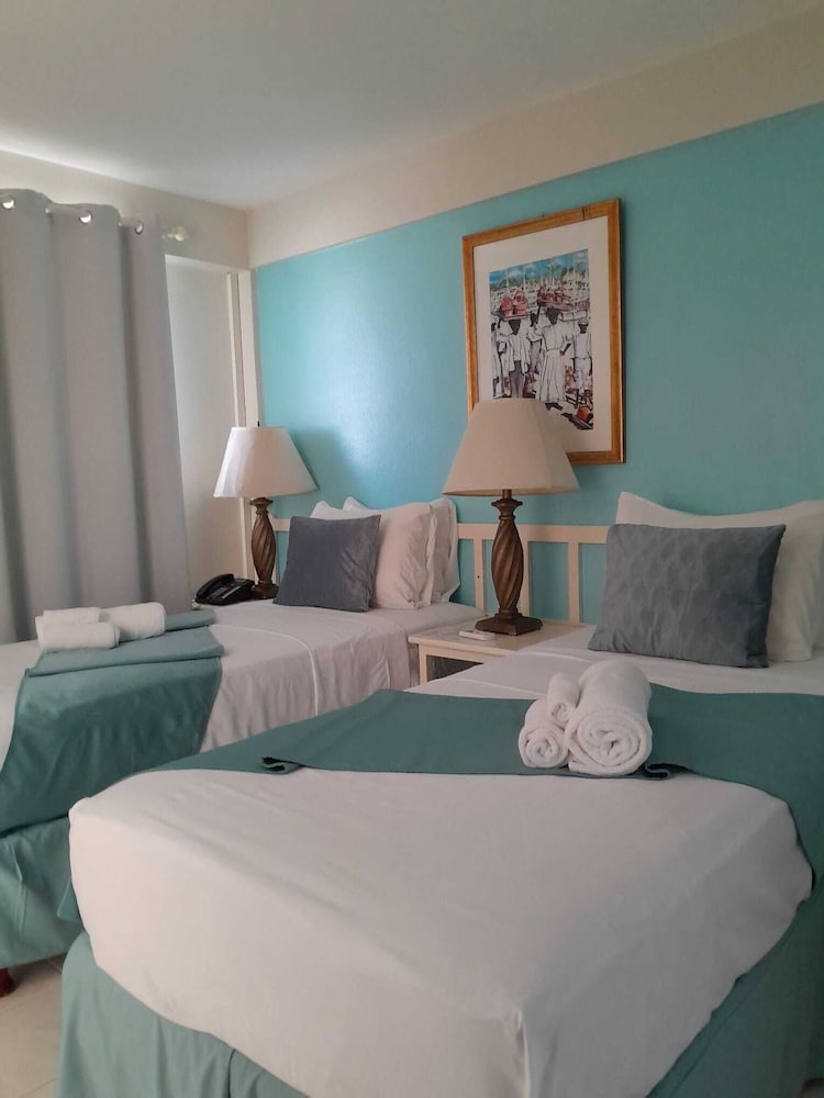 MELROSE BEACH APARTMENT 21/50