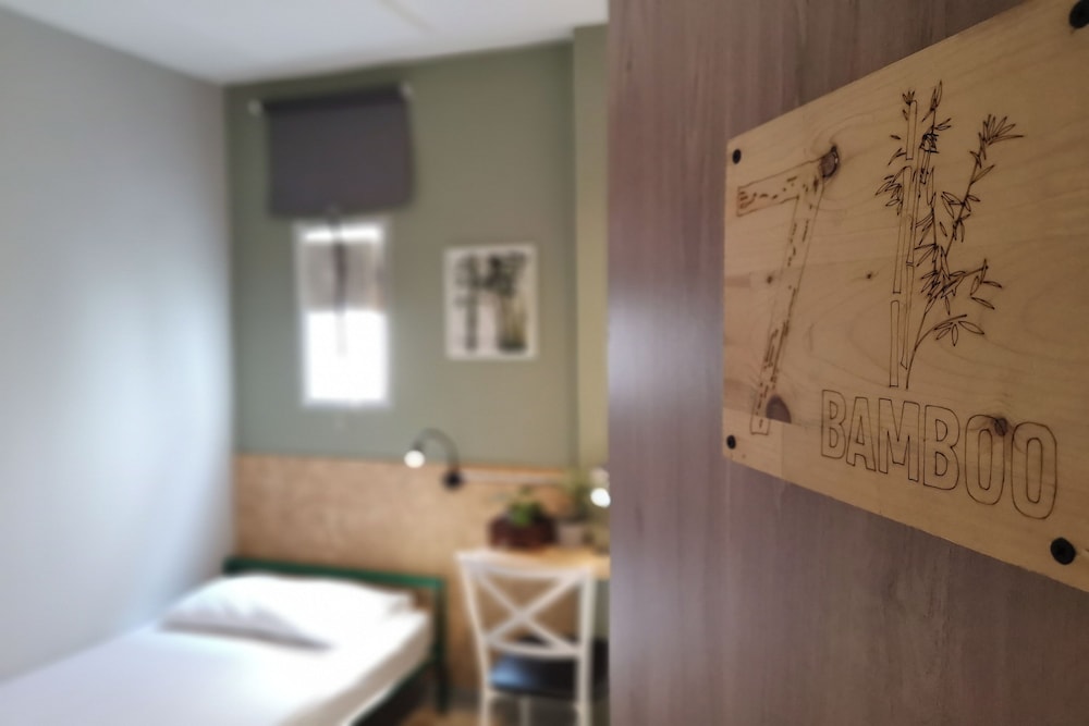 Foresttel Bkk - Hostel 48/50