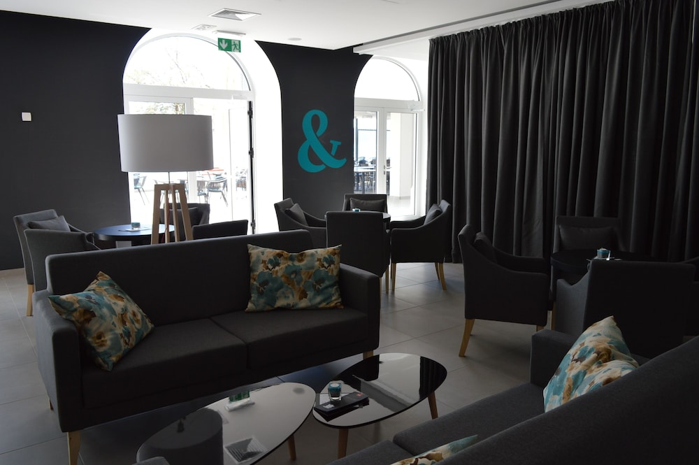 HOTEL STACIJA 4/64