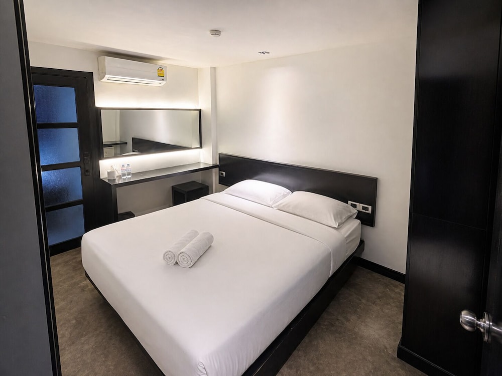 ISLANDA BOUTIQUE HOTEL 24/72
