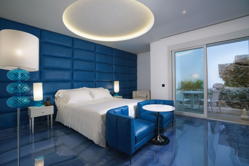 Grotta Palazzese Beach Hotel 24/61