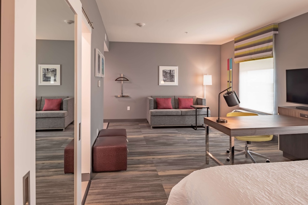 Hampton Inn And Suites Dallas/Plano Central 43/66