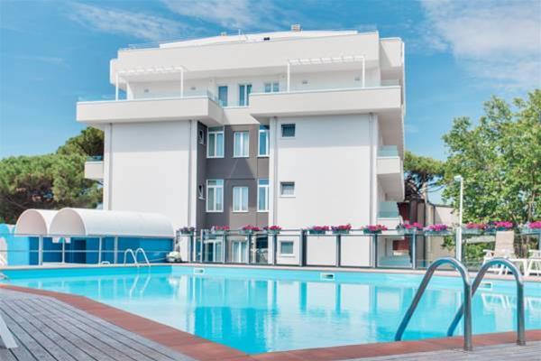 Hotel Nadir 7/34