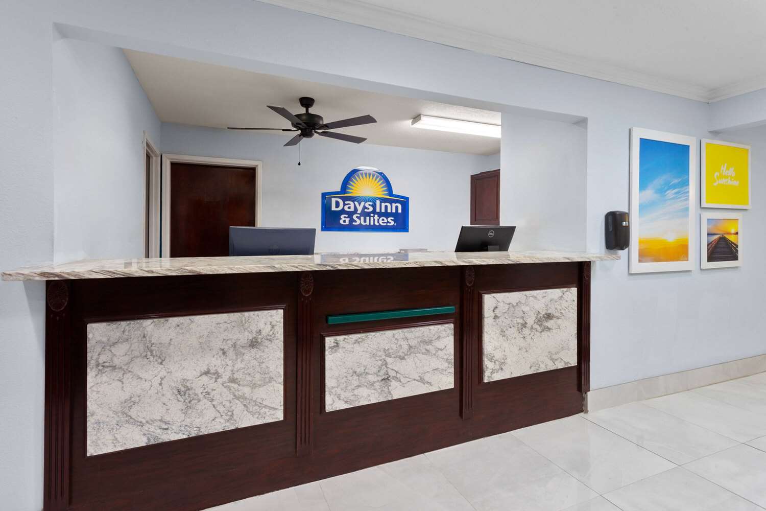Days Inn & Suites by Wyndham Siler City 1/20