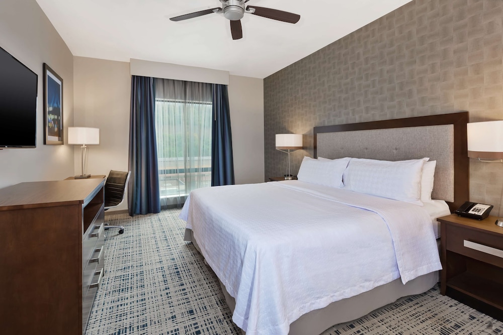 Homewood Suites by Hilton Pittsburgh Downtown 18/78