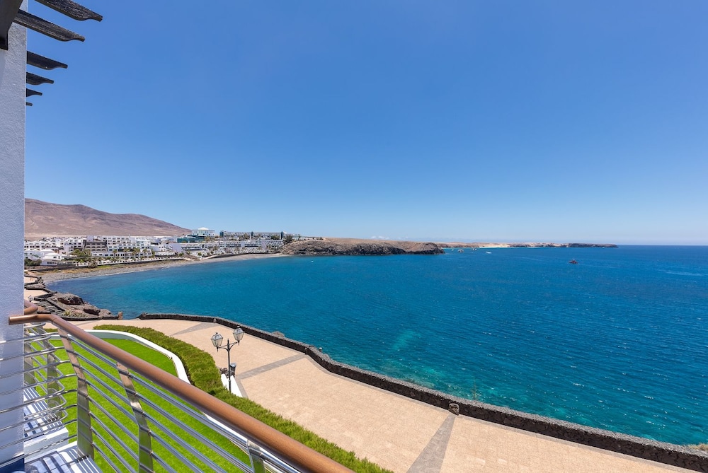 Hotel LIVVO Mirador Papagayo 76/81