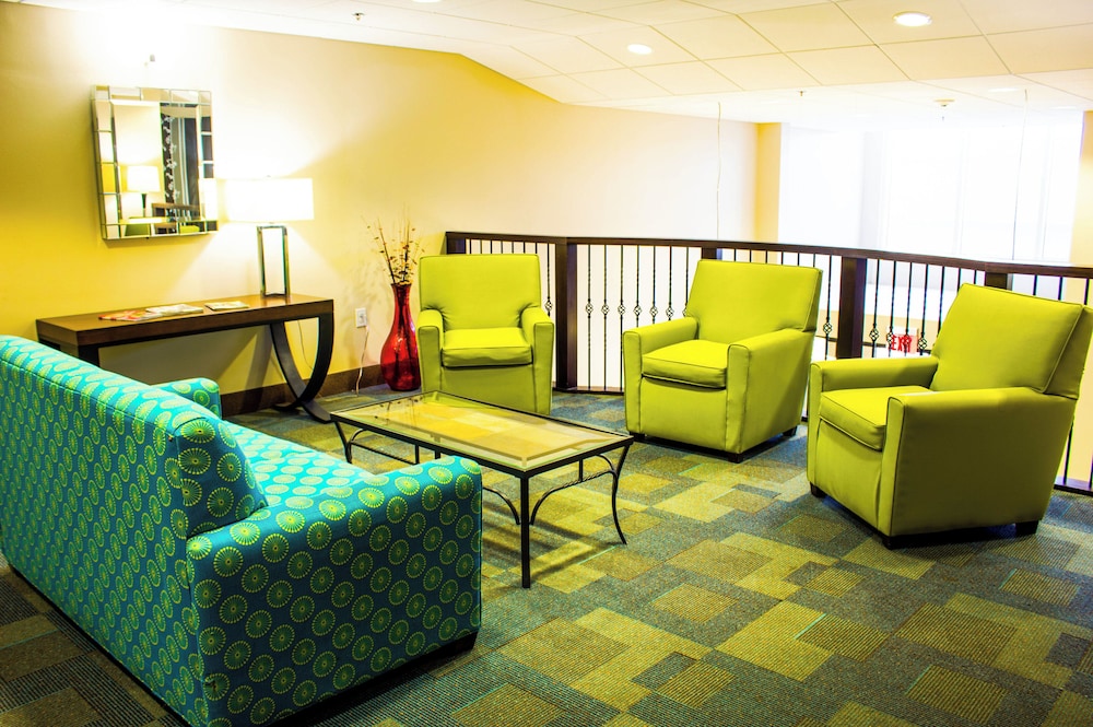 Holiday Inn Express & Suites Havelock NW-New Bern, an IHG Hotel 35/45