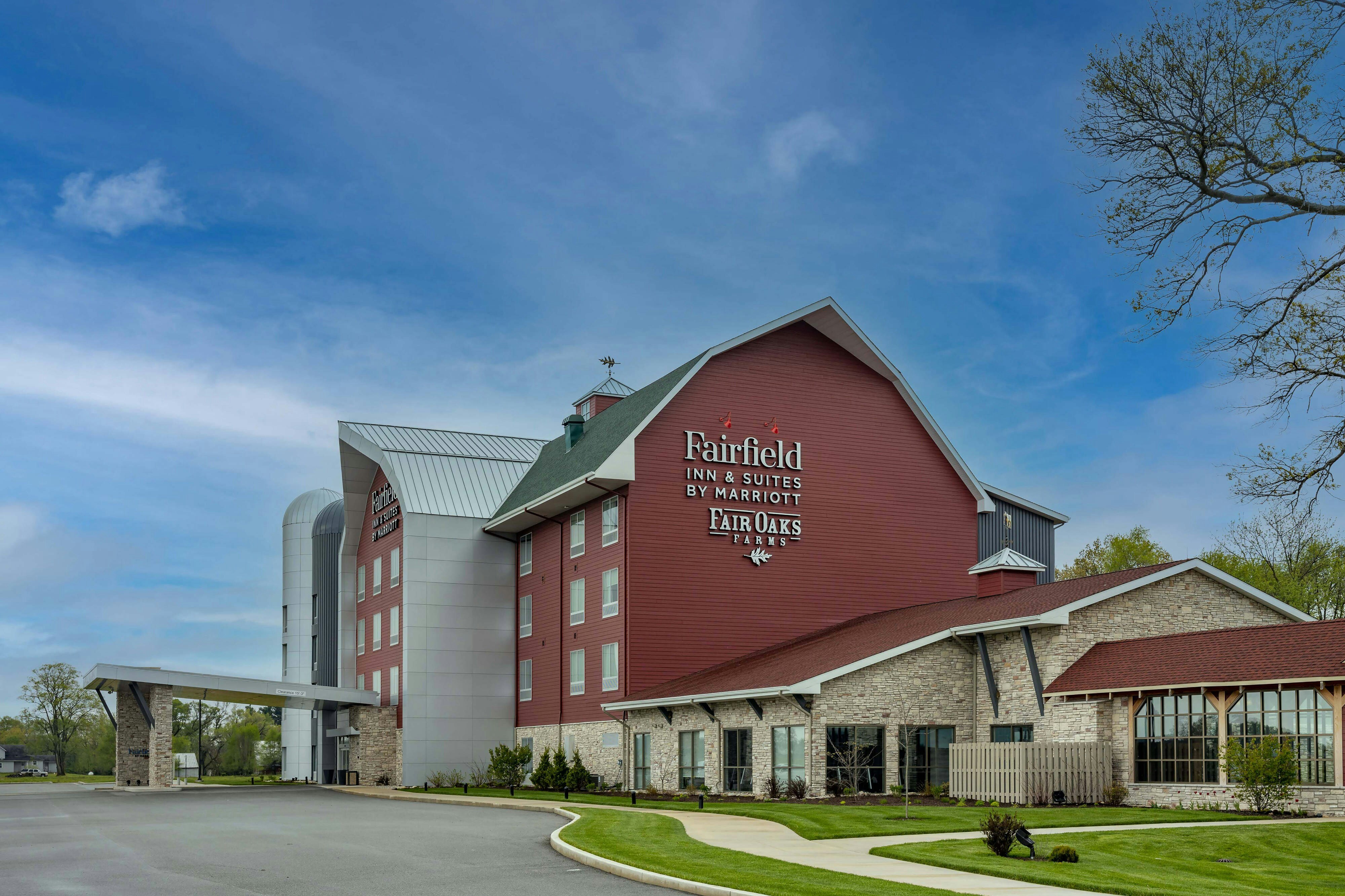 Fairfield Inn And Suites Fair Oaks Farms 3/56