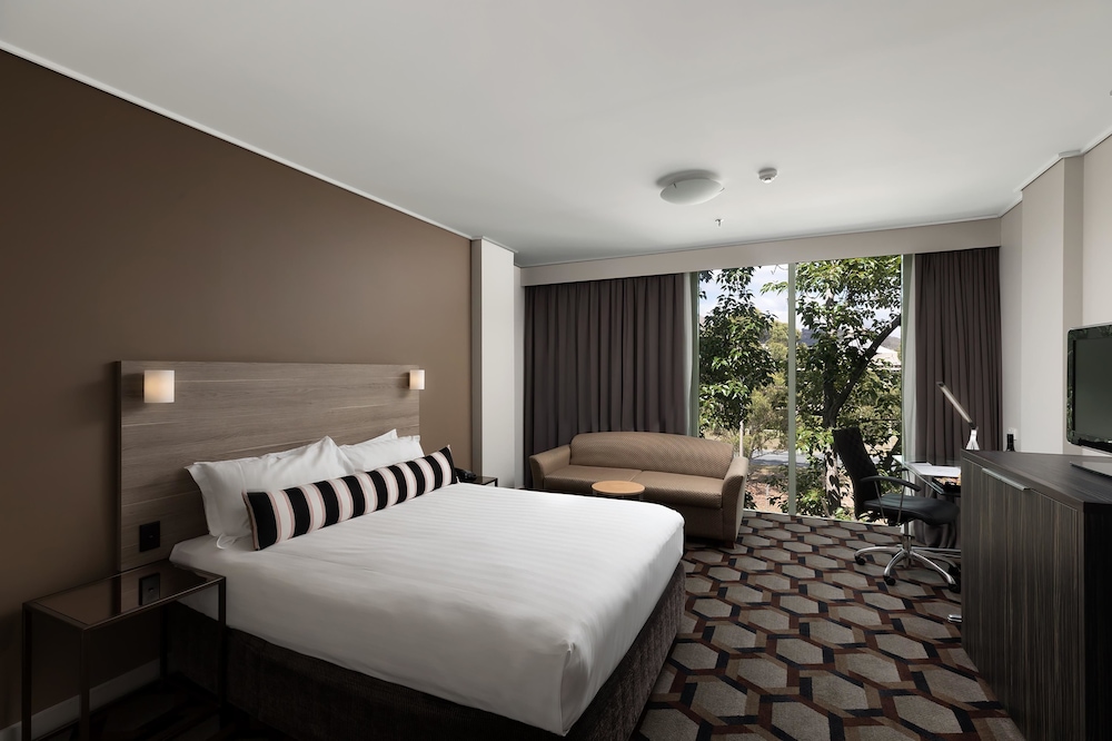 Rydges Canberra 21/59