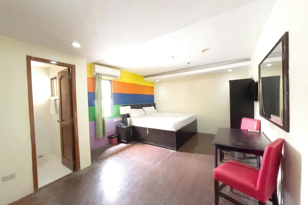 Fave Hotel Angeles City 28/37